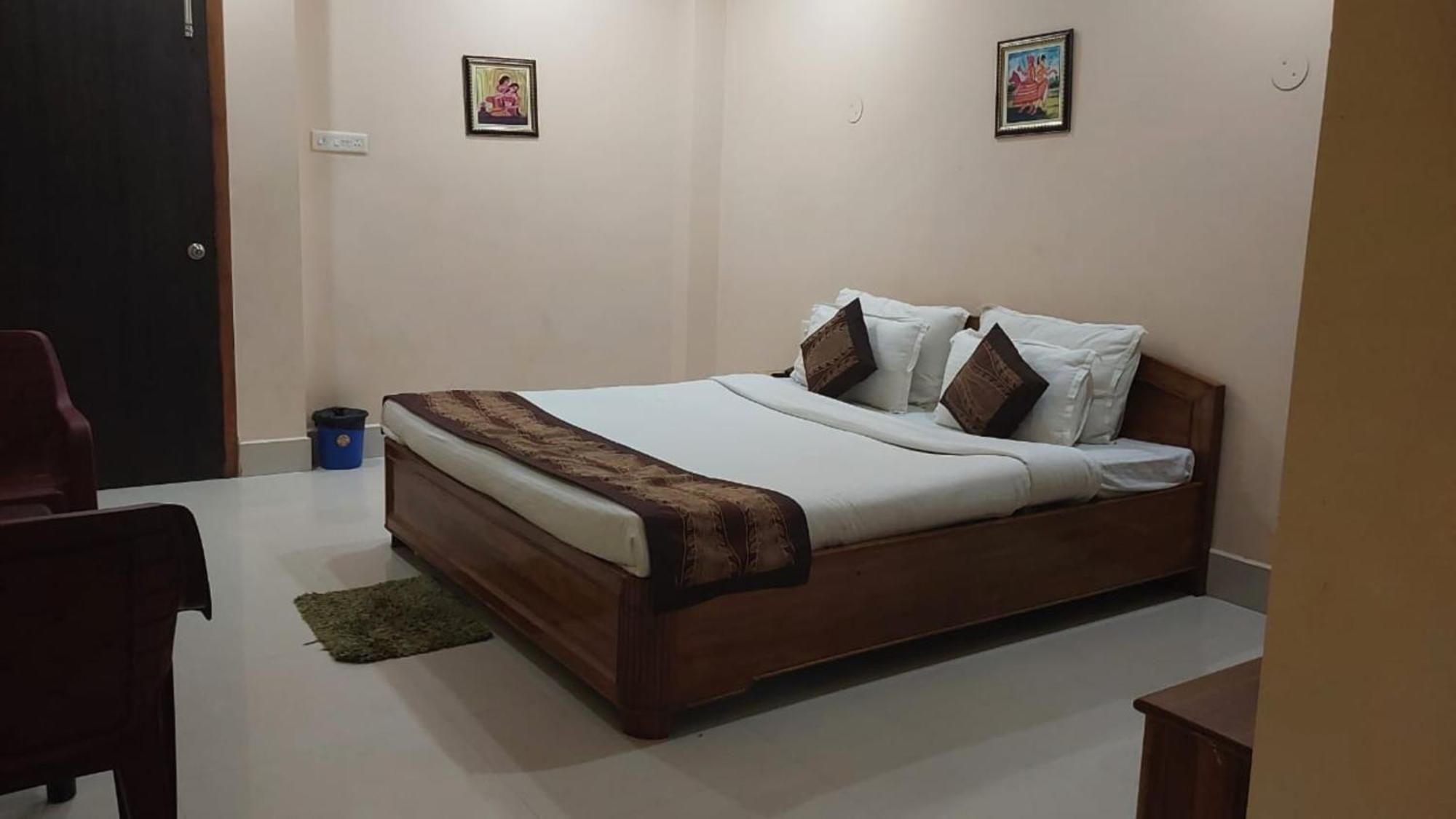 Goroomgo Silicon Residency Puri Exterior photo